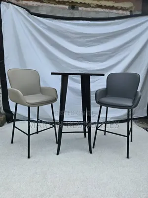 Durable Bar Table with 2 Stools