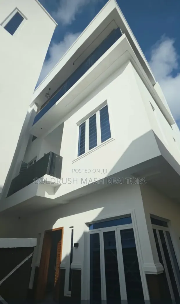 4-Bedroom Duplex a Millennium Estate, Gbagada don Siyarwa - 1