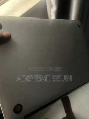 Apple MacBook 2015 8GB RAM 256GB Ajiyar Kaya
