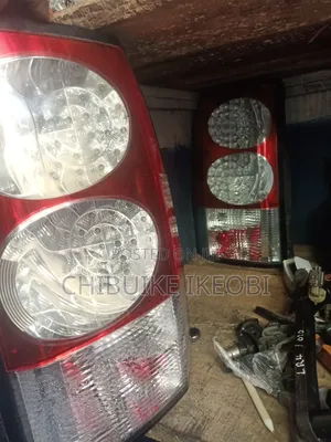 Range Rover LR4 Rear Light (Used)