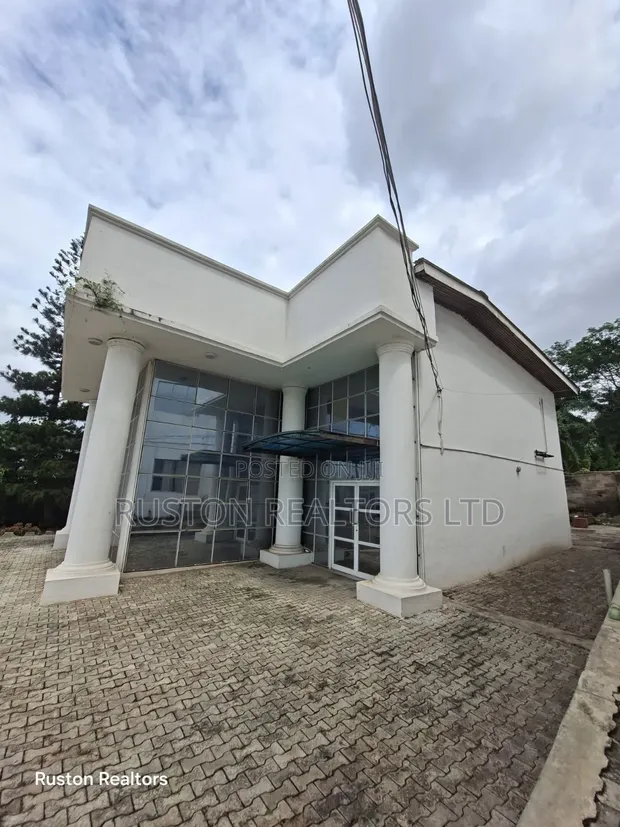Corporate Office Building for Rent in Old Bodija Estate, Ibadan - 1