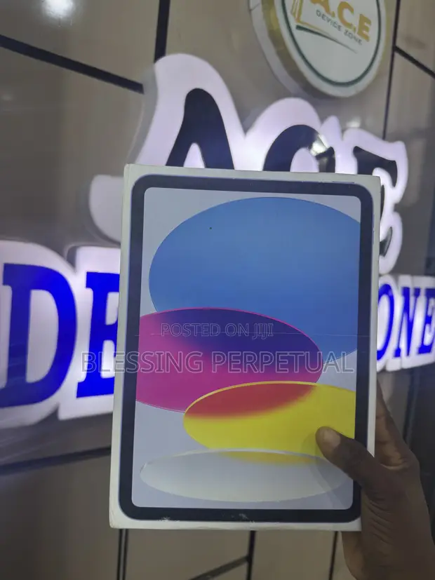 New Apple iPad (2025) 128GB Blue - 1
