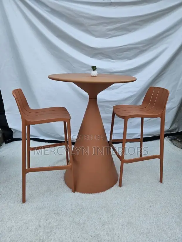 Durable Fiber Plastic Bar and Kitchen Stool - 1
