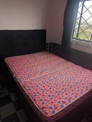 6x4 Bedframe and Mattress (King Size)