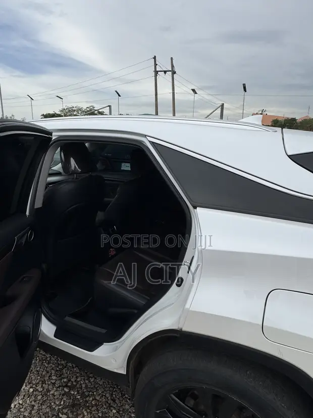 Lexus RX 350 FWD 2017 White - 1
