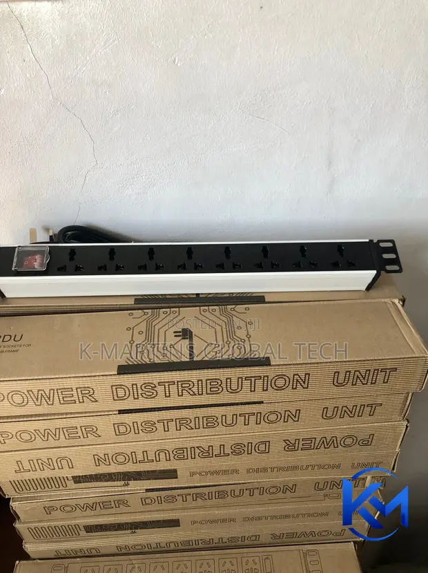 6-Way/8-Way PDU Power Distribution Unit 19 Inch Rack Mount - 1