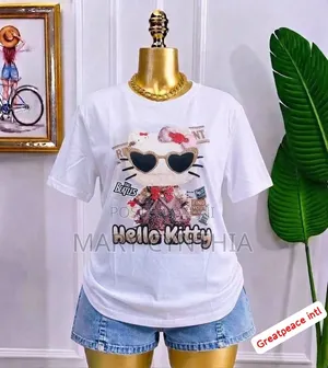 Cindy Luxe Fashion: Farar Polyester Blouse (XL)