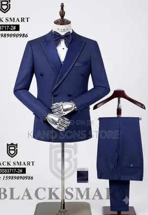 Daro Men's Navy Blue Suit - Brand New