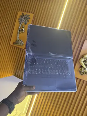 New Dell Laptop 8GB RAM Intel Core i7 256GB SSD