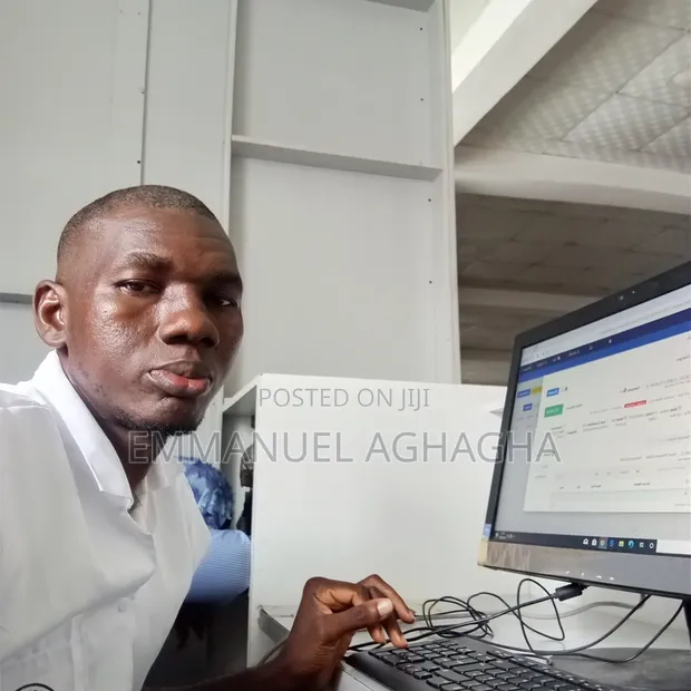 Social Media Manager & ICT Business Services - 1