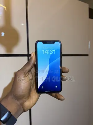 Apple iPhone XR 64GB Baki