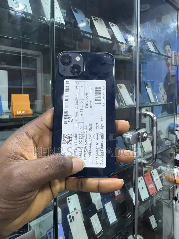 Apple iPhone 13 128GB Blue - 1