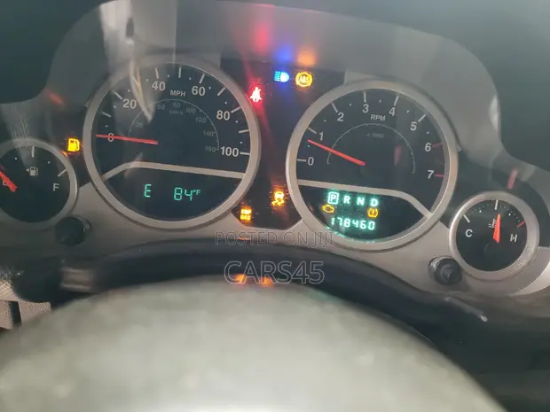 Jeep Wrangler 2010 Black - 1