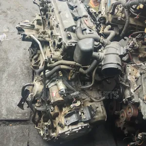 Toyota RAV4 2012-2013 Engine and Gearbox (4-Plug)