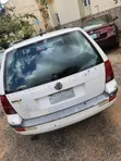 Volkswagen Golf 2002 White - 2