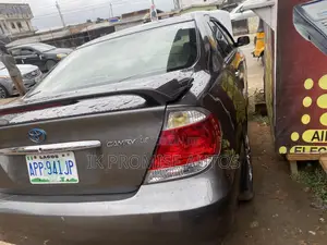 Toyota Camry LE 2006 Gray