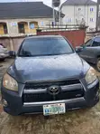 Toyota RAV4 2010 Blue - 2