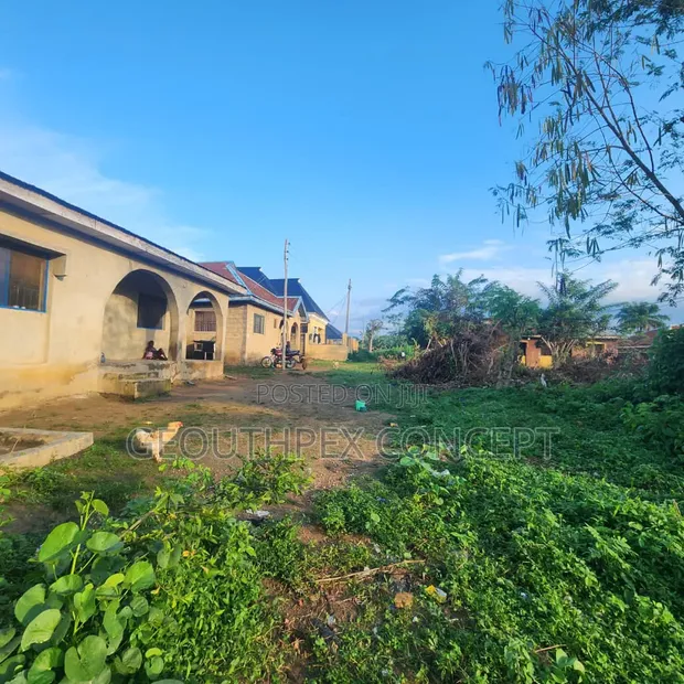 Filin Zama na 557sqm a Moniya, Ibadan - 1