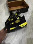 Air Jordan 4 Retro "Thunder" Sneakers (Replica) - 1
