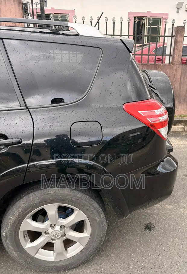 Toyota RAV4 2.5 Limited 4x4 SUV na 2012 - 1