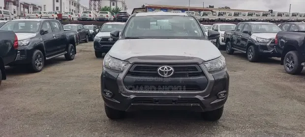 Sabon Toyota Hilux 2026 Baki - 1