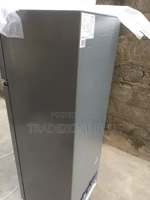 Hisense 240L Double Door Refrigerator - Brand New