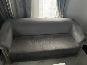 Used Living Room Set: 3-Seater Sofa, 2 Chairs & Center Table