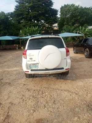 2008 Toyota RAV4 White