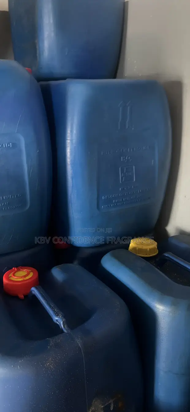 Hydrogen Peroxide (H2O2) - Industrial & Cleaning Grade - 1