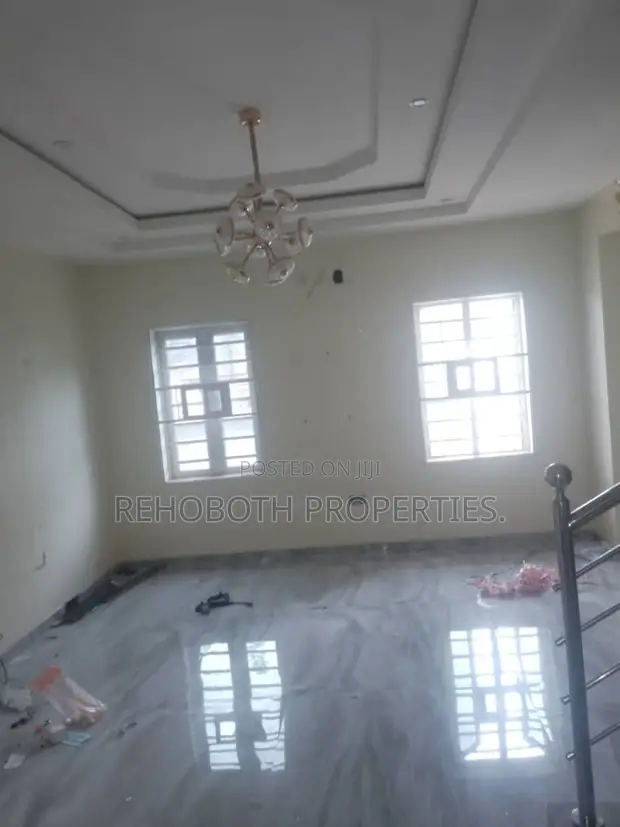 2 Bedroom Duplex for Rent in Akoto Estate, Elebu - 1