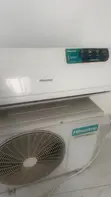Hisense 1.5HP Inverter Jirgin Sama - 1
