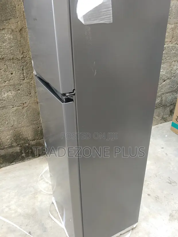 Hisense 240L Fridge Freezer - Series REF240DR - 1