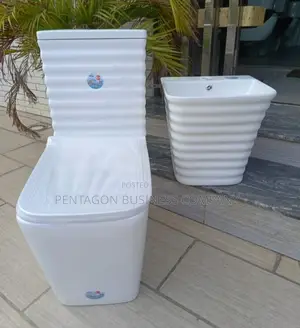 Ideal Luxury Two-Piece Toilet Set - Brand New