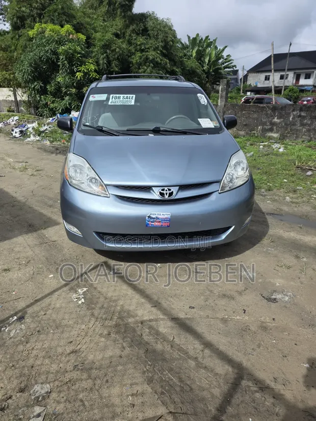 Toyota Sienna 2007 Blue - 1