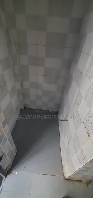 2 Bedroom Apartment for Rent a Seaside Estate, Ado/Ajah
