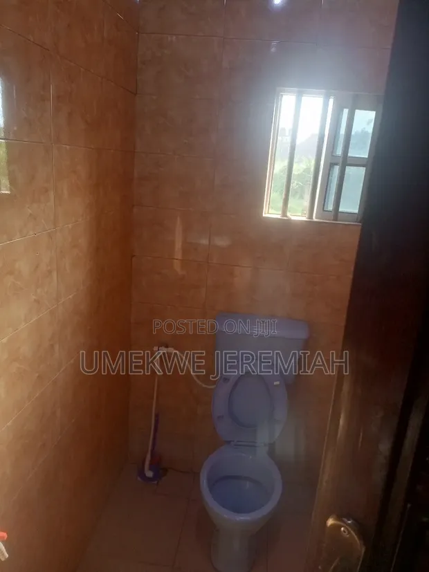 Gidan Kwana 1 na haya a Iyi Agu, Awka - 1