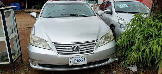 Lexus ES 350 2012 Silver - 1