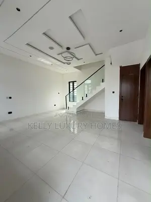 3 Bedroom Duplex Don Sayya a Ajah