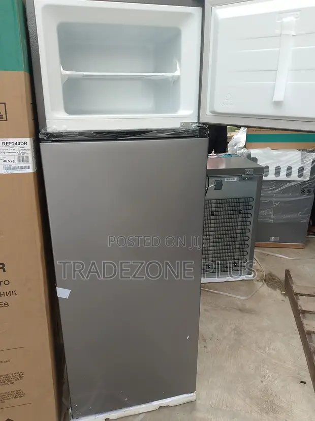 Hisense Refrigerator - 240L Capacity - 1