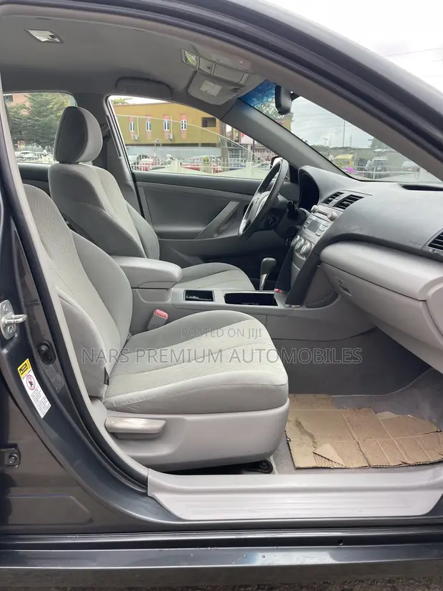 2007 Toyota Camry LE 2.4L White - 1