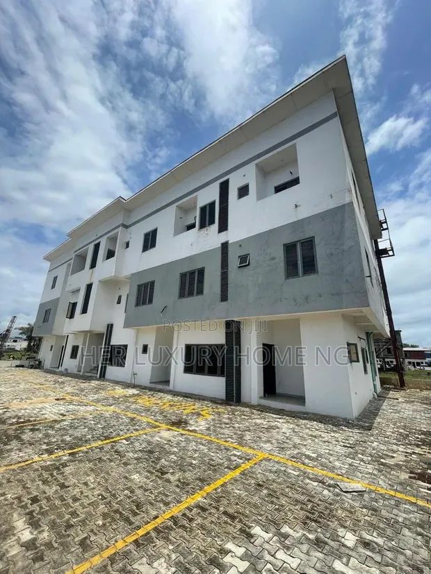 3-Bedroom Duplex don haya a Orchid, Lekki - 1