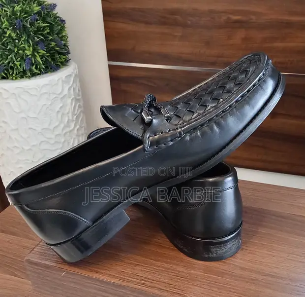 Genio Men's Black Mat Design Leather Loafers - 1
