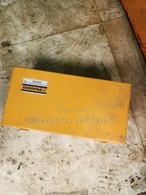 Enerpac Hydraulic Flange Spreader