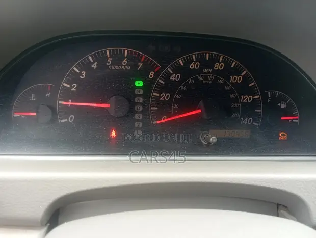 Toyota Camry 2005 Silver - 1