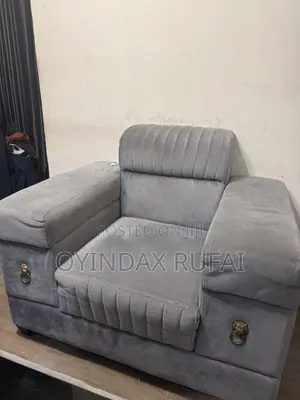 Home Interiors Luxury One-Seater Chair