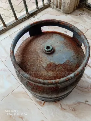 Used Gas Cylinder with Accessories