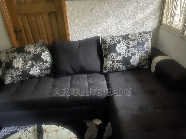 Used L-Shaped Sofa Chair - 1