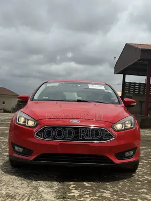 Ford Focus Titanium Hatchback 2016 - Ja