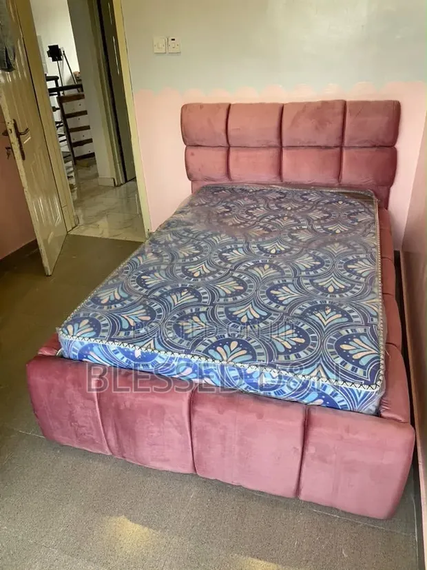 Sabon Pink Bubble Bed Frame (4/6) - 1