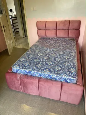 Sabon Pink Bubble Bed Frame (4/6)